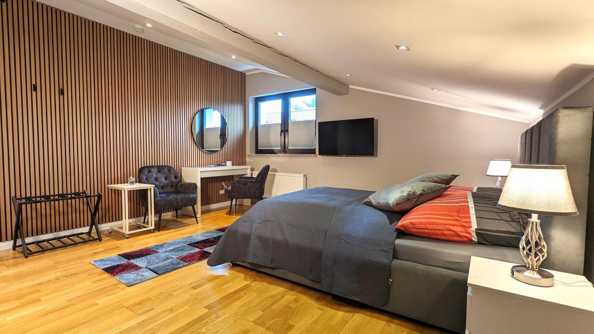 3 Rooms - Zimmervermietung Naehe Flughafen Ber - Gratis Wlan, Parken & Netflix Берлин Екстериор снимка