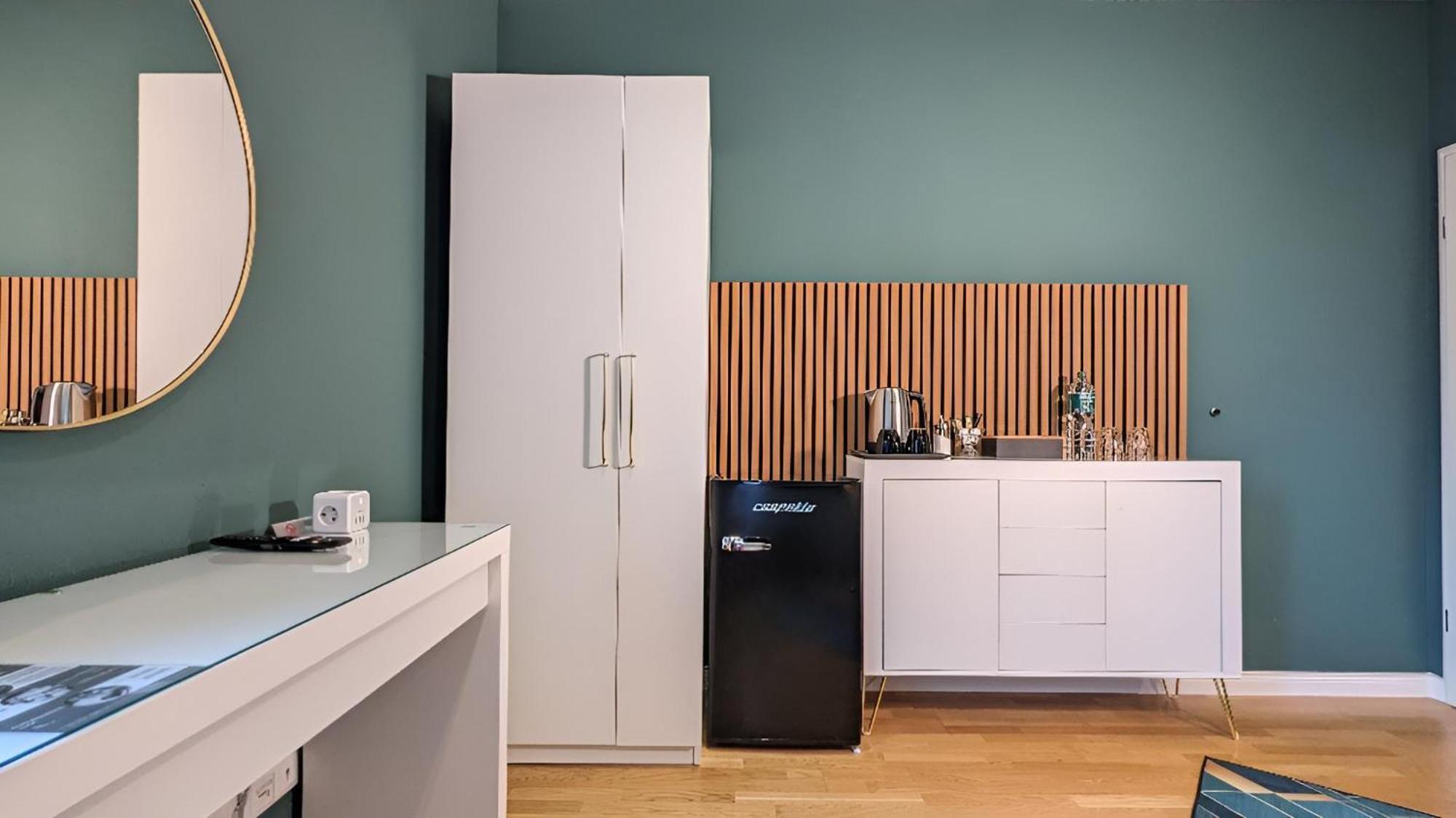 3 Rooms - Zimmervermietung Naehe Flughafen Ber - Gratis Wlan, Parken & Netflix Берлин Екстериор снимка