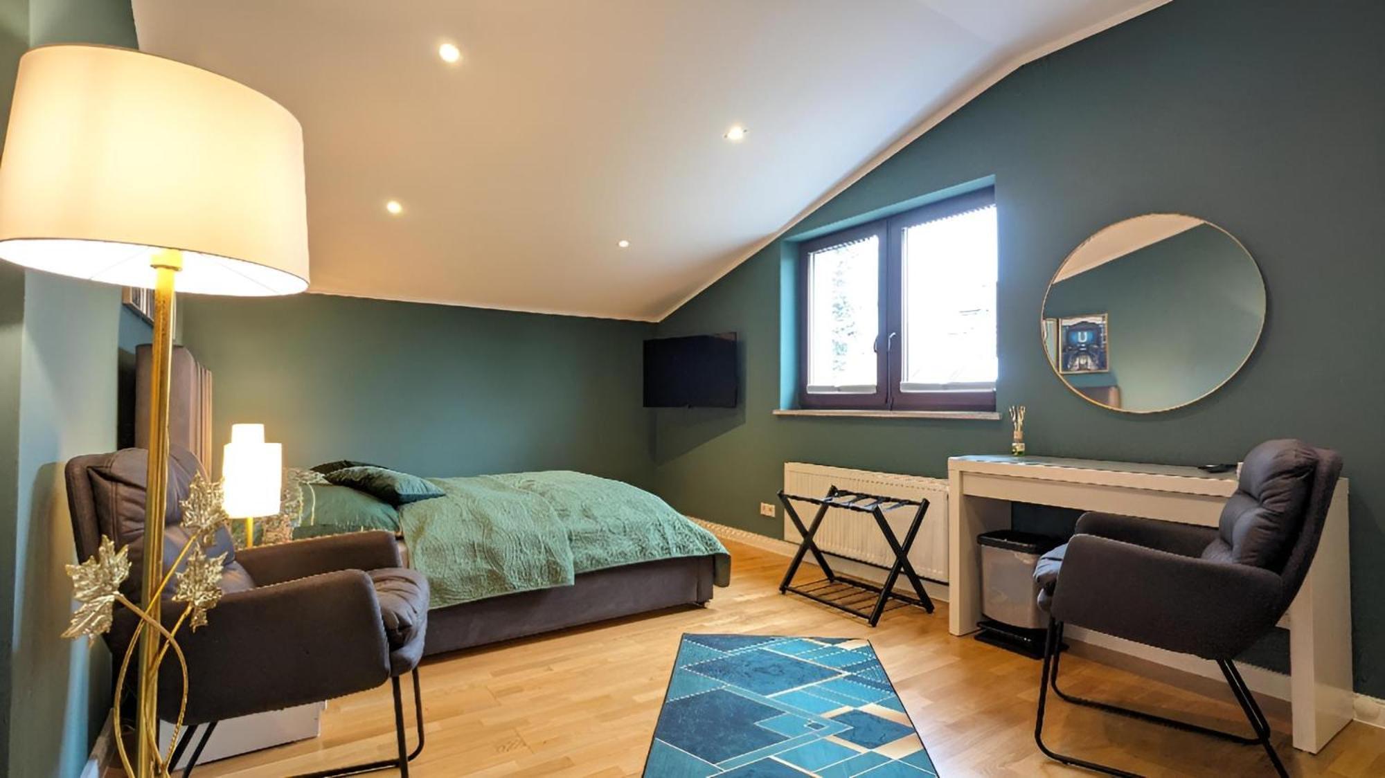 3 Rooms - Zimmervermietung Naehe Flughafen Ber - Gratis Wlan, Parken & Netflix Берлин Екстериор снимка