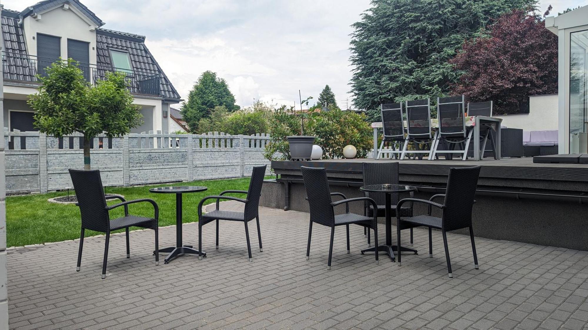 3 Rooms - Zimmervermietung Naehe Flughafen Ber - Gratis Wlan, Parken & Netflix Берлин Екстериор снимка